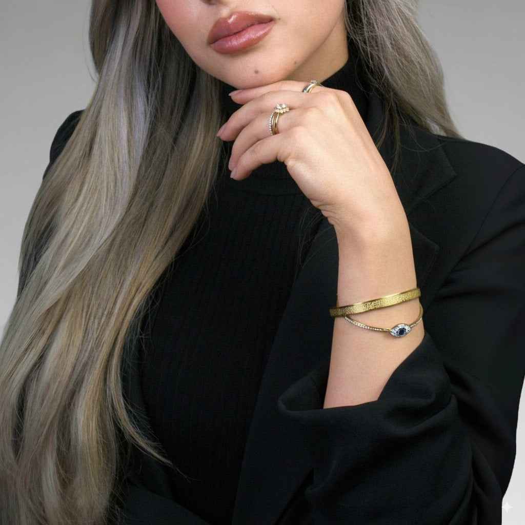 Woman wearing Ayatul Kursi black bracelet on hand